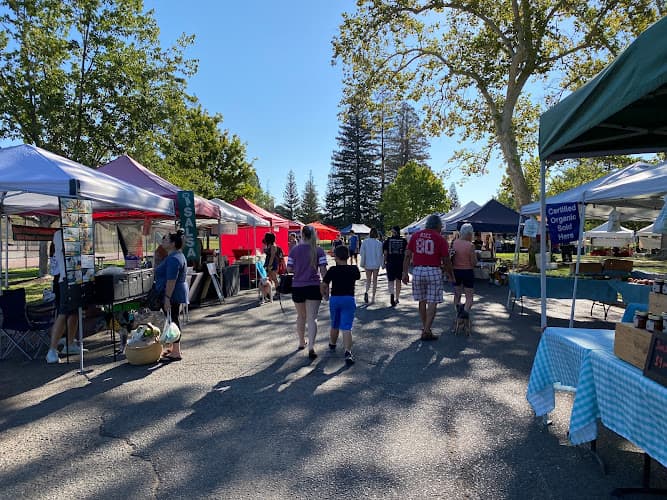 Carmichael Park Farmers Market