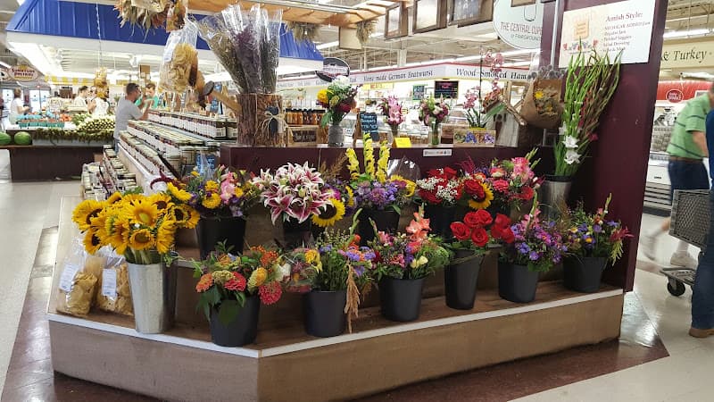 Fairgrounds Farmers Mkt. Forever Friends Flowering Cupboard