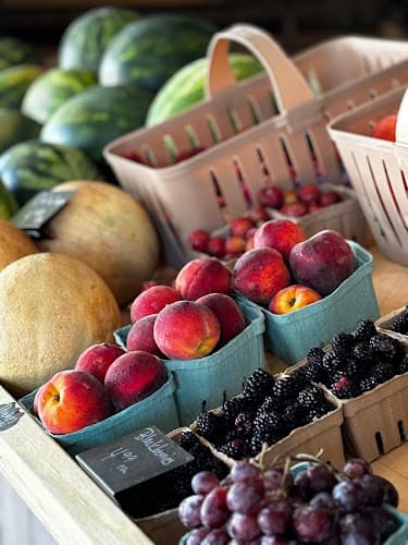 The Bird + Beas Farm Stand