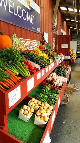 Holmquest Farms & Greenhouse