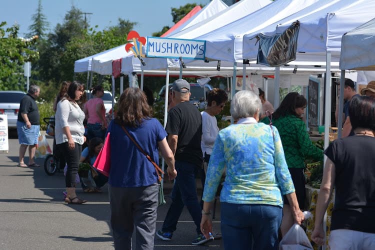 Foothill Farmers Market