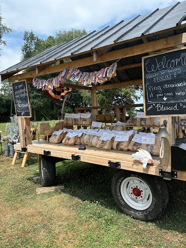 Mama McG’s Farm Stand
