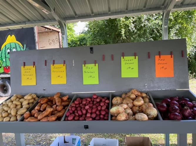 Buck’s Farmstand