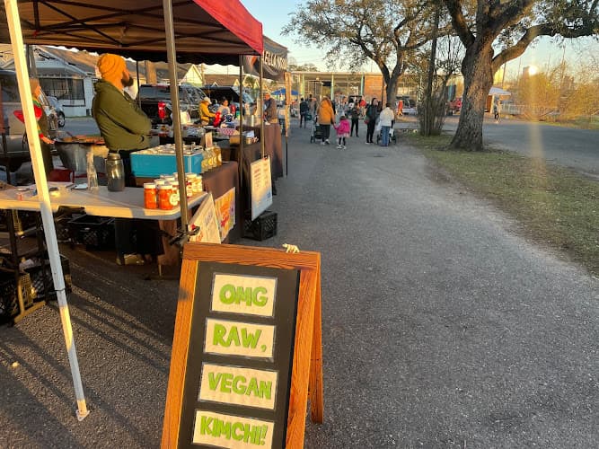 Crescent City Farmers Market (Mid-City)