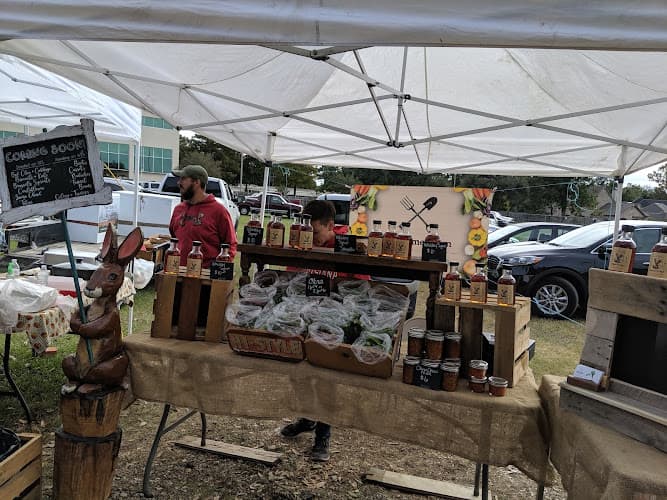 Lafayette Farmers and Artisan Market at the Horse Farm