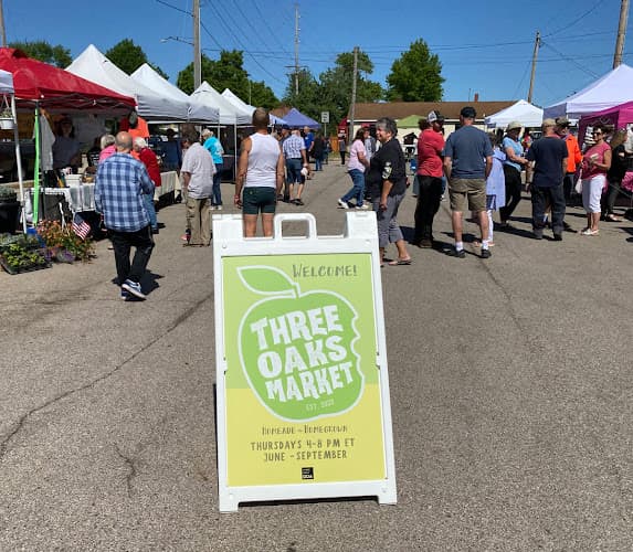 Three Oaks Farmers Market