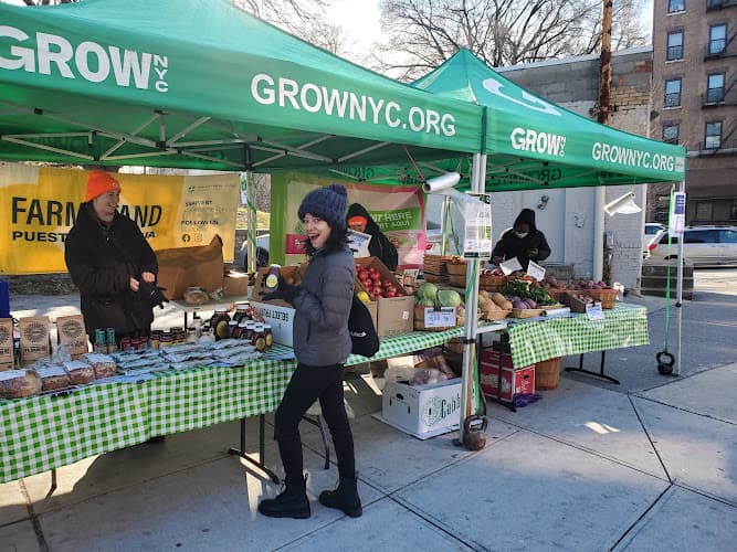 Morris Heights Farmstand