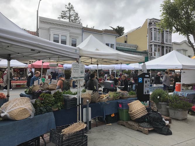 Castro Farmers' Market