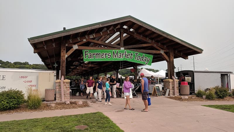 Falls Park Farmers' Market