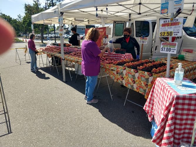 Creekside Farmers' Market
