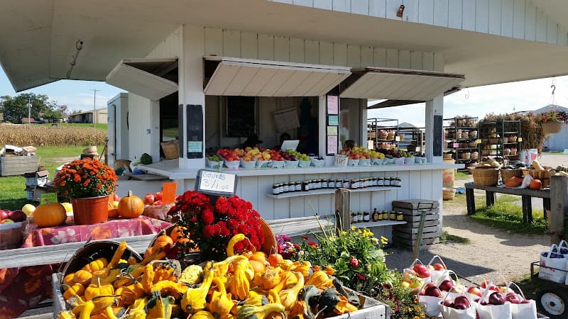 Altonen Orchards M-72 Market