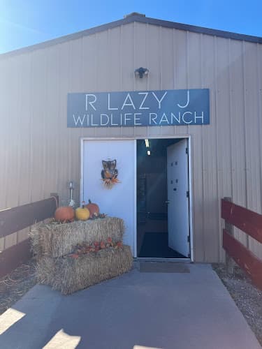 R Lazy J Ranch Market
