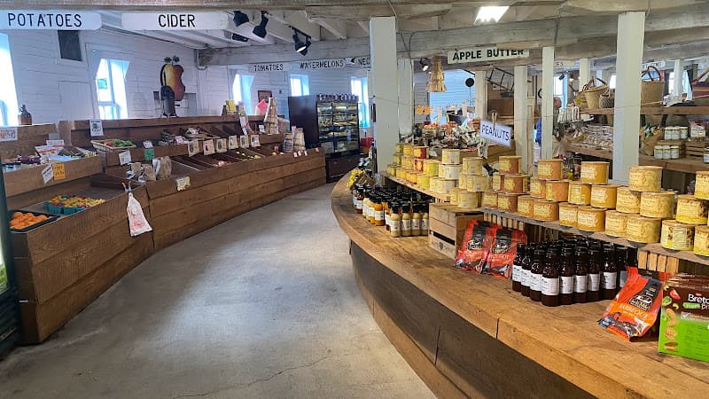Historic Round Barn & Farm Market