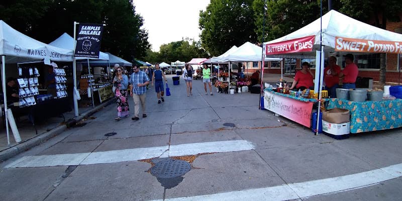 Farmers Market On Broadway