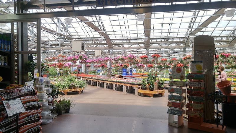 Chuck Hafner's Farmers Market and Garden Center