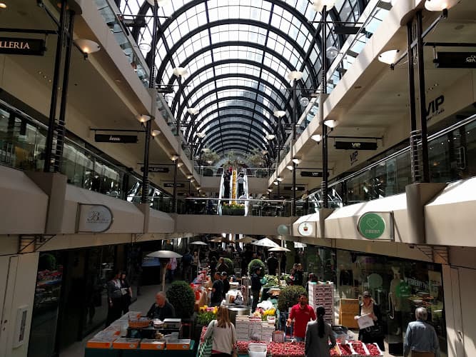 San Francisco Farmers' Market at Crocker Galleria