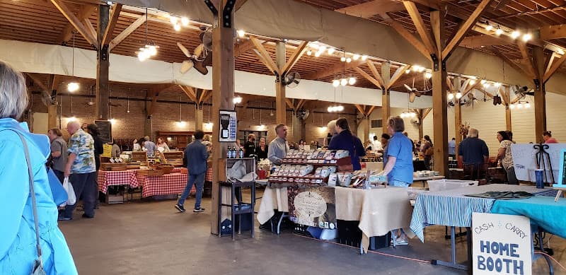 Cash & Carry Farmers Market