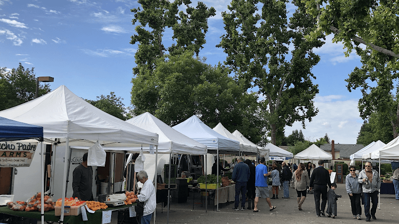Kaweah Health Farmers Market on Akers