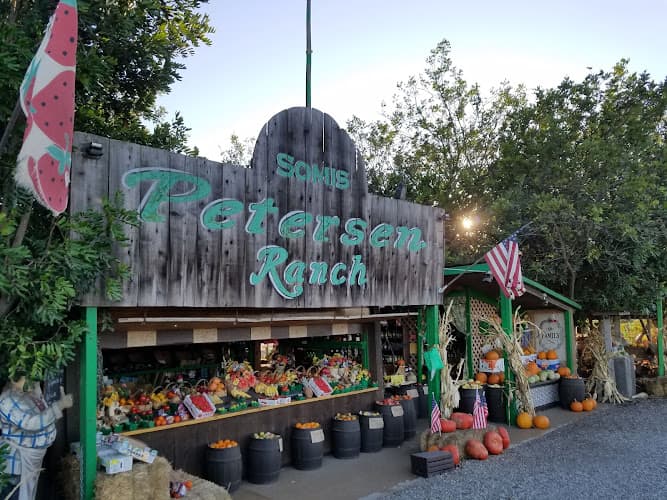 Petersen Ranch Fruit Stand