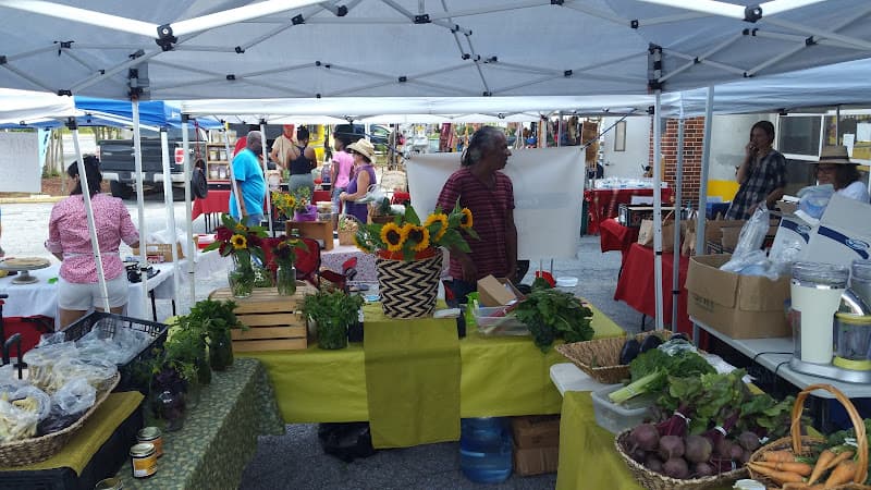 East Point Farmers' Market & Food Truck Court