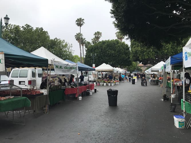Helen Albert Certified Farmers' Market