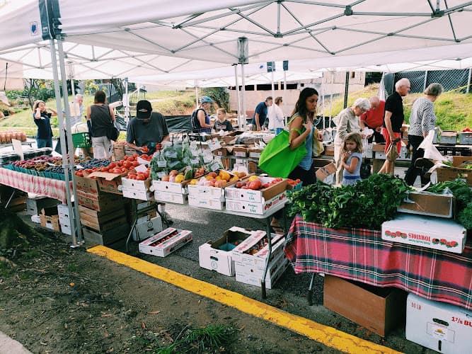 New Morning Farm Farmer's Market