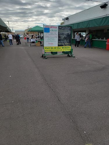 Co-Op Farmers' Market.
