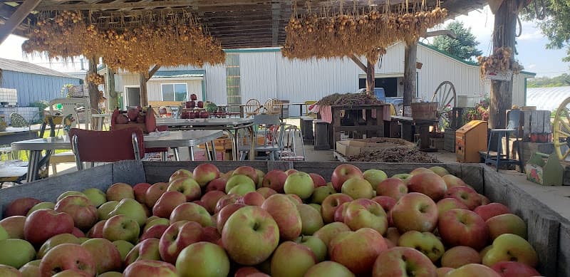 Hubbard's Corey Lake Orchards